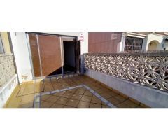 CASA EN EMPURIABRAVA - DOS DORMITORIOS - DOS TERRAZAS - SALON - BAÑO - COCINA