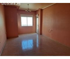 Piso de 3 dormitorios y 2 baños en Almoradí
