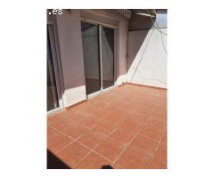 Ático para Reformar con Gran Terraza y Mucha Luz Natural en Alicante