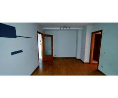 PISO EN GIRONA - SANTA EUGENIA - ZONA CAPRABO - 3 HABITACIONES CON TERRAZA DE 50