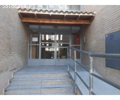 Piso exterior de 3 dormitorios con terraza acristalada y ascensor en Alicante