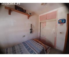 Piso exterior de 3 dormitorios con terraza acristalada y ascensor en Alicante