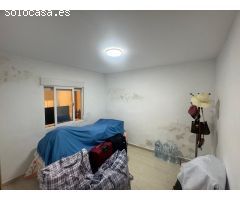 ¡Encantadora casa de pueblo en Mutxamel con 4 dormitorios y terraza!