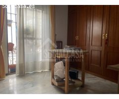 CASA EN SAN PEDRO CON 2 GARAJES