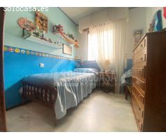 CASA EN SAN PEDRO CON 2 GARAJES