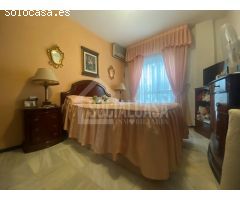 CASA EN SAN PEDRO CON 2 GARAJES