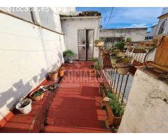 CASA PARA DEMOLER Y RECONSTRUIR A MINUTOS DEL PALACIO DE VIANA Y PLAZA DE LA