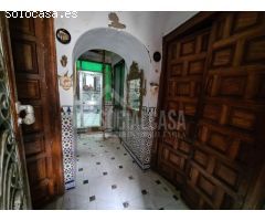 CASA PARA DEMOLER Y RECONSTRUIR A MINUTOS DEL PALACIO DE VIANA Y PLAZA DE LA