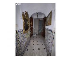 CASA PARA DEMOLER Y RECONSTRUIR A MINUTOS DEL PALACIO DE VIANA Y PLAZA DE LA
