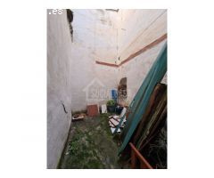 CASA PARA DEMOLER Y RECONSTRUIR A MINUTOS DEL PALACIO DE VIANA Y PLAZA DE LA