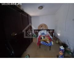 CASA PARA DEMOLER Y RECONSTRUIR A MINUTOS DEL PALACIO DE VIANA Y PLAZA DE LA
