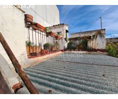 CASA PARA DEMOLER Y RECONSTRUIR A MINUTOS DEL PALACIO DE VIANA Y PLAZA DE LA