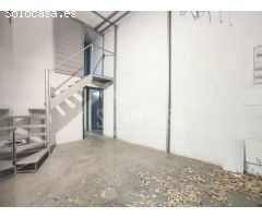 ¡Oportunidad Única! Nave en Venta en el Polígono Industrial de La Torrecilla en