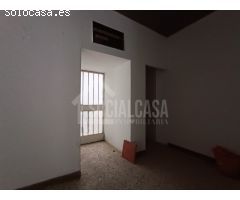 LOCAL COMERCIAL EN PLENA AVENIDA