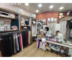 LOCAL COMERCIAL EN EL CENTRO COMERCIAL EL ZOCO