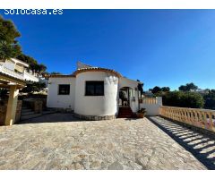 Casa Florida, Vista Montgó