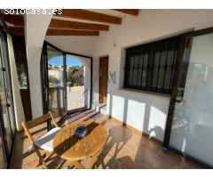 Casa Florida, Vista Montgó