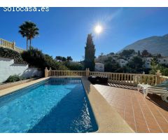 Casa Florida, Vista Montgó