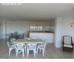 Espaciosa villa de 6 habitaciones con unas vistas espectaculares.
