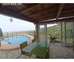 Villa de 3 habitaciones con vistas panorámicas al mar y montañas en Monte Pego.