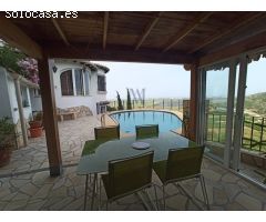 Villa de 3 habitaciones con vistas panorámicas al mar y montañas en Monte Pego.