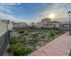Parcela de 434 m² para la construcción de un chalet.