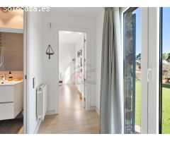 Atractivo Chalet con jardín, garaje y piscina
