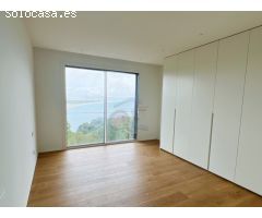 Casa moderna con vistas al mar