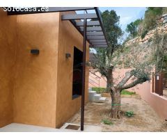 Casa moderna con vistas al mar