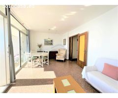 Apartamento primera linea de mar, con terraza y Parking