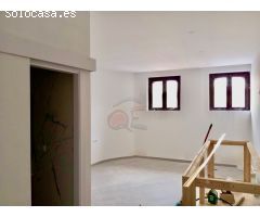 Una casa de alta calidad completamente reformada con jacuzzi en el centro de