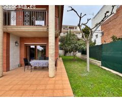 Una hermosa casa majestuosa con piscina de agua salada y a poca distancia de la