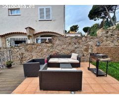 Una hermosa casa majestuosa con piscina de agua salada y a poca distancia de la