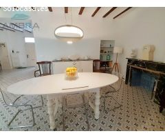 ESPECTACULAR CASA EN PLENO CENTRO