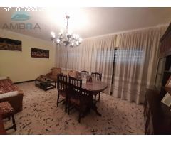 CASA DE PUEBLO CON GRAN GARAJE