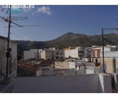 CASA DE PUEBLO CON GRAN GARAJE