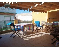 ESPECTACULAR CASA EN EL CENTRO DEL PUEBLO