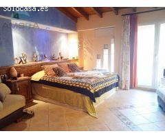 ESPECTACULAR CASA EN EL CENTRO DEL PUEBLO