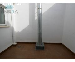 CASA CON INMENSO GARAJE