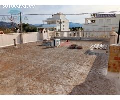 CHALET A 100 METROS DE LA PLAYA
