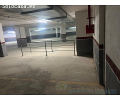Parkings en Lloret de Mar (Fenals ). Edificio Santa Ana