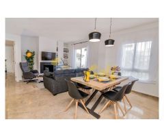 DÚPLEX ÁTICO 3 HABITACIONES EN UR. LOS NARANJOS EN NUEVA ANDALUCÍA MARBELLA
