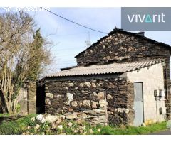 CASA DE PIEDRA EN AS PONTES