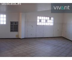 APROVECHA LA OPORTUNIDAD!!! LOCAL EN VENTA EN AVDA. AS PIAS 22, NARÓN!