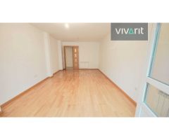 OPORTUNIDAD EN VILALBA!!! PISAZO POR SOLO 125.000€ con 4 habitaciones, garaje y