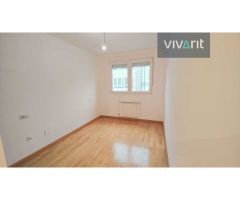 OPORTUNIDAD EN VILALBA!!! PISAZO POR SOLO 125.000€ con 4 habitaciones, garaje y