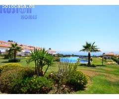 Casa Adosada en venta en primera linea de playa con vistas al mar