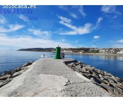 Casa Adosada en venta en primera linea de playa con vistas al mar