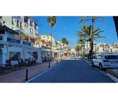 Casa Adosada en venta en primera linea de playa con vistas al mar