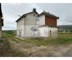 CASA EN LOURENZÁ